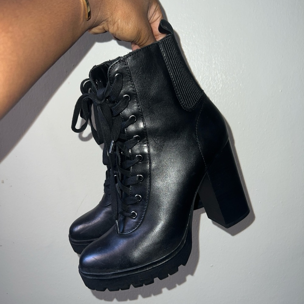 Steve Madden Latch Boots